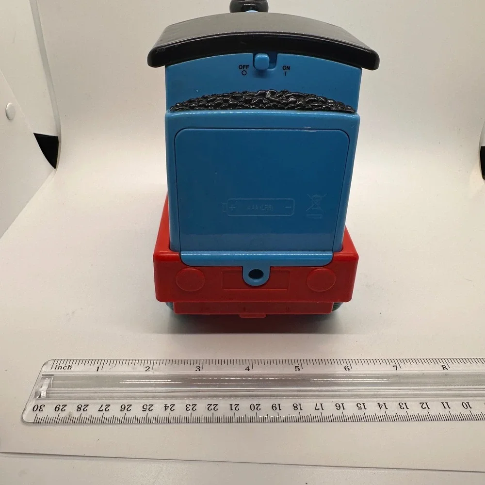 Thomas The Tank Engine Train Electric Toy Blue Red Face Lights‎ Sound Kids Play